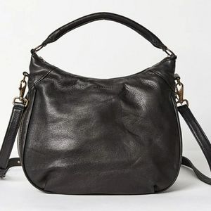 The Wanderers Travel Co. Santorini in black, NWT